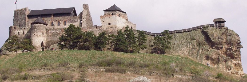 Boldogkővára - klasszikus célpont őszi túrahelyek rajongóinak Boldogkővára - történelmi panoráma a legjobb őszi kirándulóhelyek között